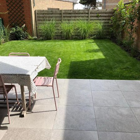 Vakantie Appartement Allure, Met Zuidgericht Tuintje Ostenda Esterno foto
