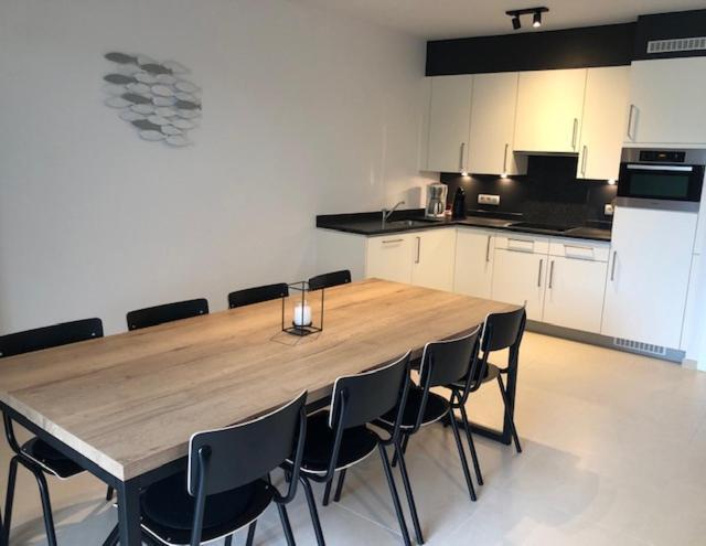 Vakantie Appartement Allure, Met Zuidgericht Tuintje Ostenda Esterno foto